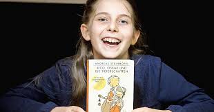 Magdalena Lang gewinnt Stadtentscheid des Vorlesewettbewerbs