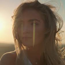 Sara Boe's Instagram, Twitter & Facebook