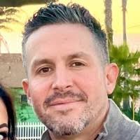 200+ perfiles de «Rubén Nava»