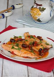 La trota salmonata in padella è un secondo piatto facile e super veloce perfetto per chi vuole mangiare leggero ma con gusto. Filetti Di Trota Salmonata In Padella Ricetta Trota Alla Siciliana Ricette Idee Alimentari Trota