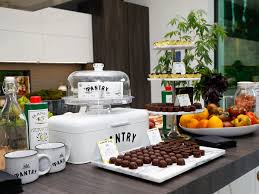 Preise vergleichen, fotos anschauen & termin vereinbaren. Weed Meets Real Estate In A Cannabis Open House In A 3 5 Million Home
