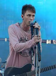 How Tall Is Machine Gun Kelly 13 Facts You Need To Know About Rap Devil Capital Xtra