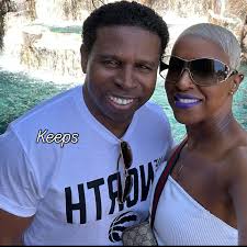 Lesson #8(Journey to 60th)…..Today is my 33rd wedding anniversary and my  husband and I have been together for 41 years. I've learned along my  journey to honour my husband and love him