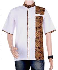 Model baju batik keluarga terbaru 2019 batik wanita pria dan anak kombinasi polos kemeja batik lengan pendek motif kombinasi kain polos baju batik printing membuat cowok tampil lebih ok size l kemeja batik. Busanamuslim 10 Baju Koko Pria Kombinasi Model Paling Baru Dan Elegan Galeri Kitab Kuning
