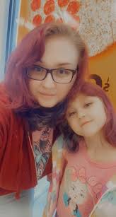 Casey's pizza girl provides great service