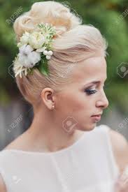 Aug 06, 2021 · i now have an amazing team at red earth flowers that not only make stunning wedding bouquets each week, but also many gorgeous unique arrangements every day! Wedding Hairstyle For The Bride Blond Blonde Hair With Accessories Hairpins From Fresh Flowers Stock Photo Picture And Royalty Free Image Image 119017895