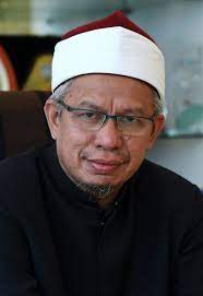 Alhamdulillah tahniah dato' seri dr. Covid 19 Vaccination Permissible During Ramadan Dr Zulkifli Borneo Post Online