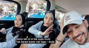Berada di kelantan, ayda jebat tunjuk bakat barunya dalam kereta buat ramai terkejvt posted by: Aksi Ayda Jebat Berdikir Barat Dalam Kereta Buat Netizen Terhibur Manis Berhijab Tempatan Hiburan Trending Cari Infonet