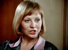 По словам артистки, ей печально осознавать тот факт, что с ней нет никого светлана крючкова о тяготящем ее одиночестве. Svetlana Kryuchkova Serenada K Kryuchkova Svetlana Pesnya Bolshaya Peremena Drmp3news Ru