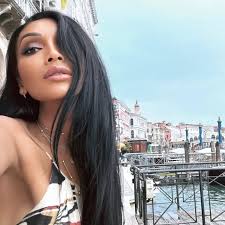 Yasmin Lee (@tsyasminlee) • Instagram photos and videos