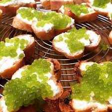 cuisine moleculaire toast de chevre chaud au billes d epinard recette de cuisine moleculaire toast de chev recettes de cuisine cuisine moleculaire cuisine