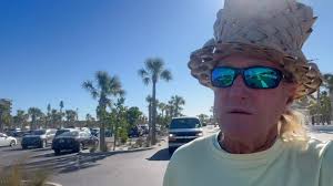 The water is why we are here!!!!❤️❤️🛵🛵🛵👍👍