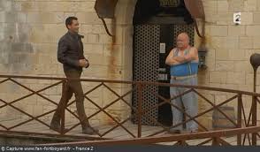 Le jeton la piece la carte postal la serviette le tapis a souris les photos wow! Fort Boyard Personnages La Boule