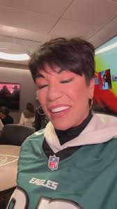 #SponsoredByGSK , One of my favorite moments from this football season was  off the field passing the phone to… the @thriveat50plus squad! Did you know  99% of adults 50 and older already have the virus ...