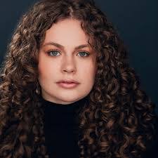 Haley Gillespie's Instagram, Twitter & Facebook