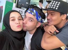 Sebenarnya, jika kamu belajar cara untuk berkomunikasi dengan baik, banyak masalah dapat diselesaikan. Kenapa Hati Tu Sakit Sangat Tengok Adik Beradik Kami Yaya Maembong Gosip Tempatan Gosip Forum Cari Infonet