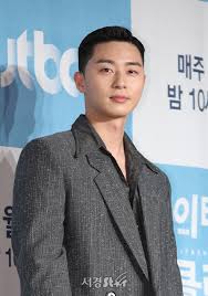 2 ким су хен (김수현). ë°•ì„œì¤€ ê¸°ìƒì¶© 4ê´€ì™•ì— ë¯¸ì³¤ë‹¤ íŠ¹ë³„ì¶œì—° ì˜ë¦¬