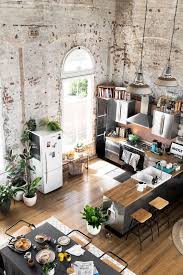 If you're thinking about doing up your house this year, there are plenty of things to consider. Industrial Style House Whaciendobuenasmigas