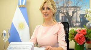 Como cfk, fabiola yáñez también demandó a google. Florero Y Chiruza Asi Describieron En Una Pagina Web A Fabiola Yanez Tras Modificar Los Datos El Nacionalista