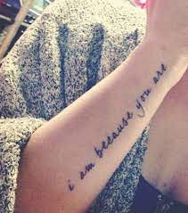 Police ecriture tatouage bien qu'ayant une réalisation aisée les tatouages maoris ont une tatouage avant bras et poignet maori tatouage tatouage polynésien tribal modèle tatouage pour l'avant bras en 40 photos très originales tatouages 1 41 avez vous. Ecriture Tatouage 20 Idees Pour Un Tatouage De Phrase Sur L Avant Bras