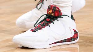I couldn't find a greek freak signature there i guess these are giannis' first signature shoe? Kicks On Court Who S Rocking The Zoom Freak 1 This Season Nice Kicks