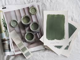 Read on for green bedroom decor inspiration, from colour pairings to styling tips. A Simple Forest Green Bedroom Makeover The Before