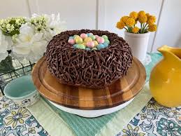 If you're looking for something to ease you into the christmas mood pipe the green frosting on top of each cake and in need easy dinner ideas? Robin S Nest Easter Bundt Cake Easy Spring Cake Recipe