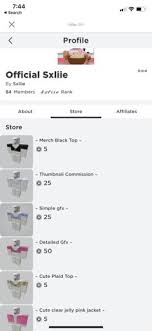 This is a really cute roblox athestic girls if you want to see more follow me and ill make them cooler. Gfx Roblox Amino