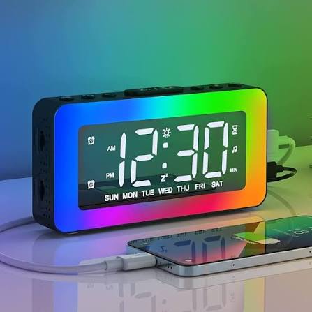 Reloj despertador digital
