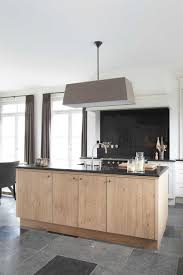 8 Grands Incontournables Dans La Cuisine Avec Images Deco Belge Cuisine Bois Maison Style