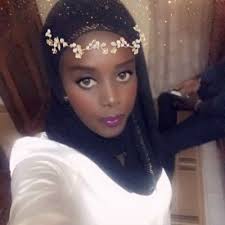 Awa Fall Cisse (@fallwaha)