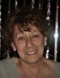 Mary Ragone's Instagram, Twitter & Facebook