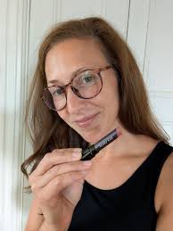 If makeup could talk… what would your lipstick say about you today? 💄😂"  👉 Drop your lipstick shade in the comments (or the one you'd love to wear)  and let's decode the