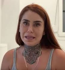 Millie Holmes's Instagram, Twitter & Facebook