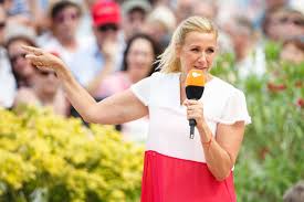 Der fernsehgarten 2020 öffnet ab dem 10. Zdf Fernsehgarten Diese Panne Verhinderte Einen Rekordversuch Gala De