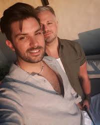 Aaron Wester (@themodernotter) • Instagram photos and videos