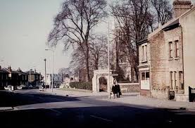 Old Town With Parish Church Gate Nx Croydon London Old Town Croydon