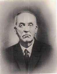 Susanna Walker's Instagram, Twitter & Facebook