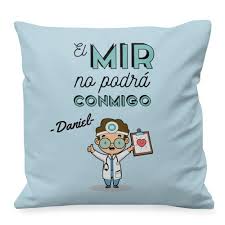 Puoi utilizzare libri, enciclopedie o, facendoti aiutare da un adulto non dimenticarti di disegnare il pelo, le orecchie rosa o nere, gli occhi piccoli e distanti e le zampe con gli zoccoli. Cuscini Personalizzati Wanapix