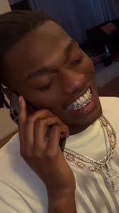 Rafael Leão’s Dazzling New Grillz! Get Your Shine On Now!