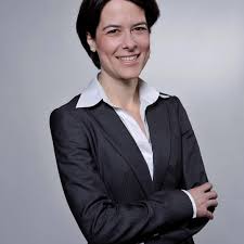 Nationalrätin @fdpschwyz und parteipräsidentin @fdp_schweiz conseillère nationale @fdpschwyz et présidente du @plr_suisse www.petragoessi.ch. Die Neue Fdp Chefin Bekommt Ein Verjungtes Prasidium Gossis Boygroup