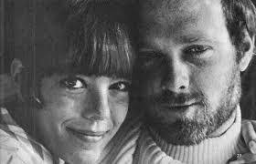 Suzanne Belcher's Instagram, Twitter & Facebook