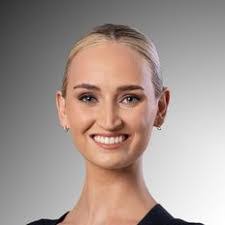 Danielle Scanlon's Instagram, Twitter & Facebook