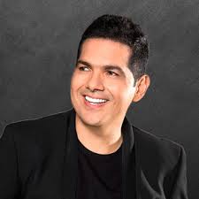 Letra y música de sus canciones con notas para guitarra. Kaleth Morales Best Songs Albums And Concerts Mozaart