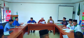 Islam sendiri sudah memberikan definisi zakat fitrah dengan jelas, yaitu zakat yang wajib dikeluarkan oleh tiap muslim terlepas dari banyaknya kekayaannya, umurnya, jenis kelaminnya serta posisinya dalam masyarakat. Kemenag Barut Gelar Rapat Penetapan Nilai Zakat Fitrah