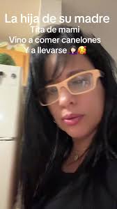 Keren Canelon Mama E Hija