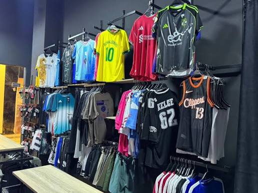 ⚡️ Thunder Sportswear ⚡️ أول و احسن محل ملابس رياضية في الشروق – مول شيل  أوت فوق سعودي عروض قوية: • 4 تيشيرت Dry Fit بـ 1000ج • 2 بنطلون Nike  Oversize