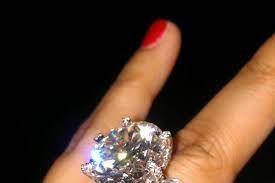 Home entertainment news floyd mayweather gifts girlfriend with $1million diamond ring. Insane Things Floyd Mayweather Does With His Money Bleacher Report Latest News Videos And Highlights