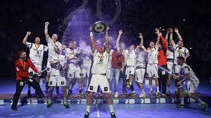 Er stammt aus der ursprünglich selbständigen gemeinde hassee und deren ortsteil winterbek. Thw Kiel Ist Zum 20 Mal Deutscher Handball Meister