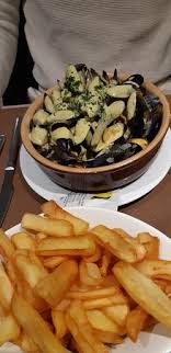 Moules Curry Frites En Accompagnement Picture Of L Embarcadere Cabourg Tripadvisor